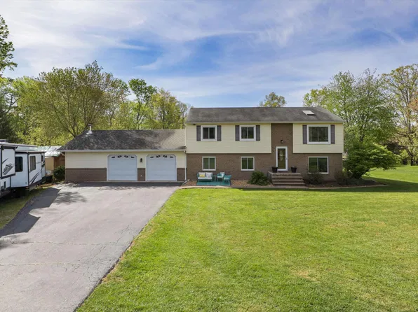 7264 Twilight Ct, Warrenton, VA 20187
