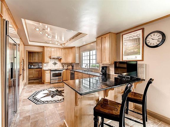 5th image of 6076 Las Tunas Dr