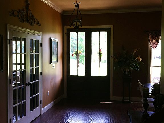 3rd image of 228 Crossridge Cir