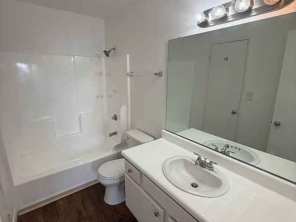 4th image of 20810 Arline Ave APT 8