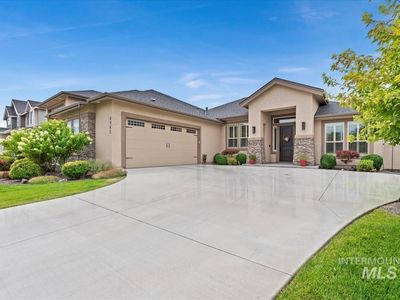 4945 N Bolsena Ave, Meridian, ID, 83646