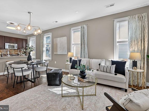 3rd image of 513 Jefferson St NW #1