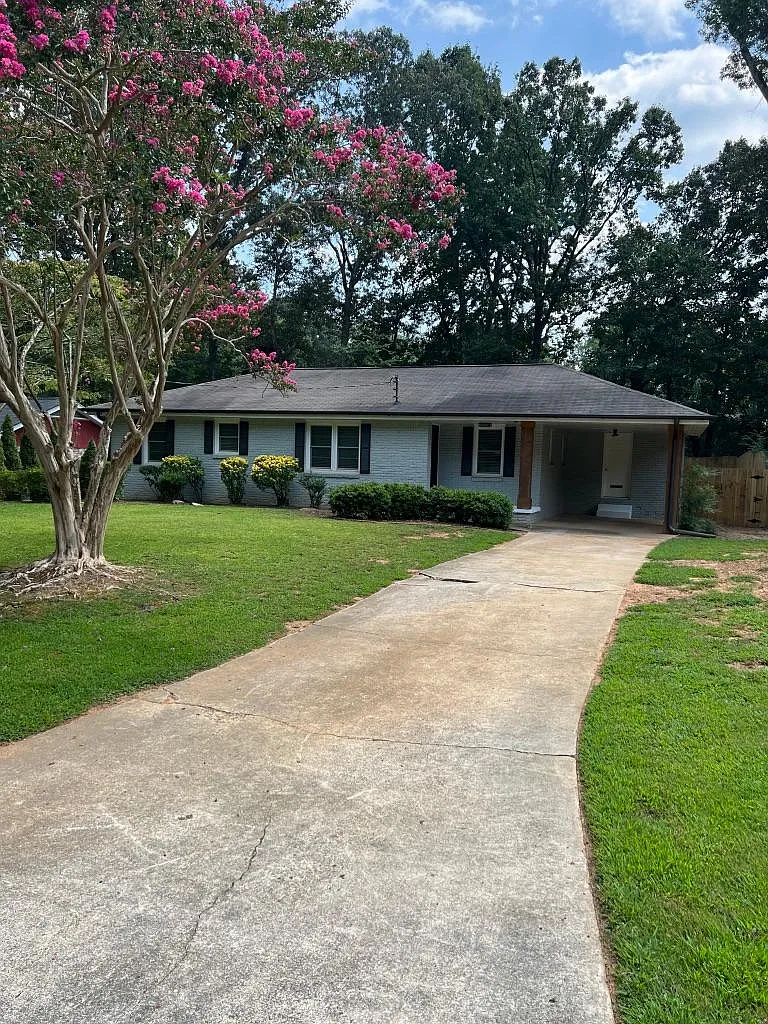 3 bed, 1080 sqft, $2,550 — Photo 1