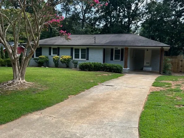 3249 Burgundy Rd, Decatur, GA 30033