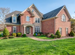 1003 Crimson Way, Hendersonville, TN 37075