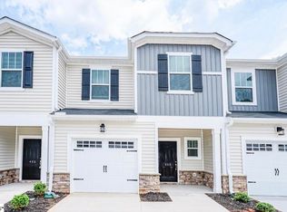 404 Windsinger Ln, Greer, SC 29650