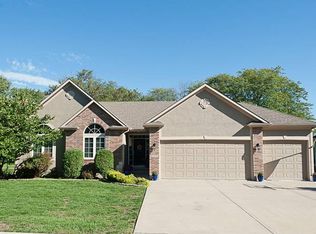 1304 SW Summit Hill Dr, Lees Summit, MO 64081