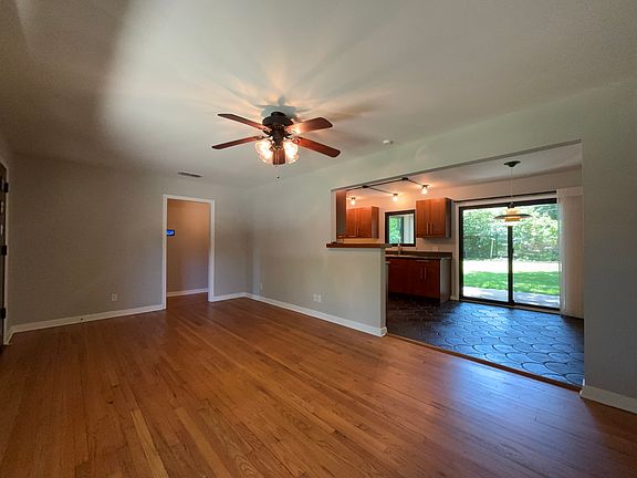 Living area, opposite view to kitchen, dining