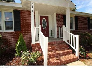 5104 Lake Shore Dr, Chesapeake, VA 23321