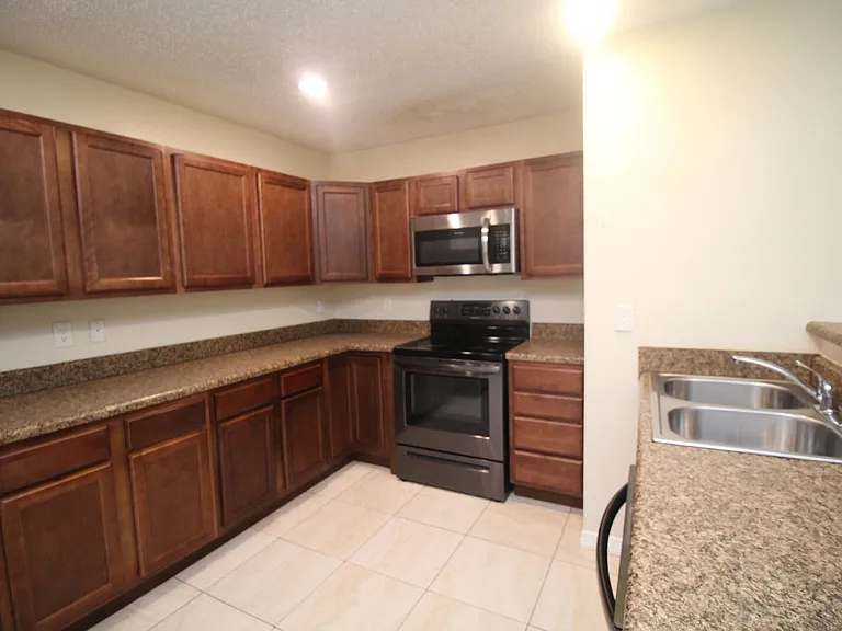 3417 W Fisher St #C — Photo 8