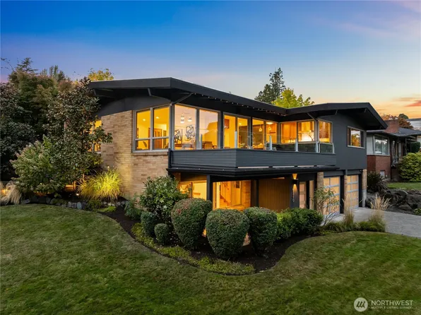 5560 S Holly Street, Seattle, WA 98118