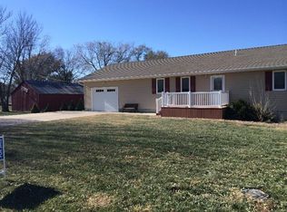 325 N Cedar St, Lebo, KS 66856