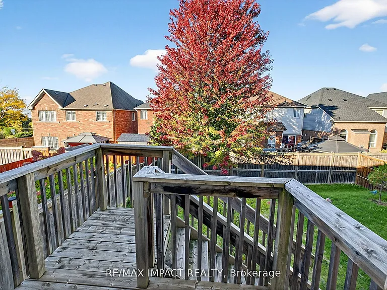 1384 W Rennie St — Photo 24