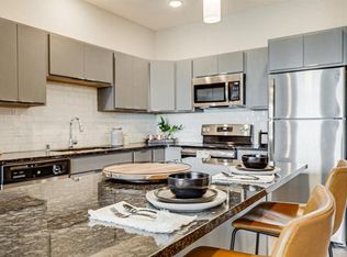 Maven Apartments, Burnsville, MN 55337
