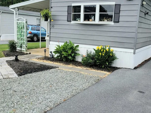 56 Lobin Rd, East Earl, PA 17519