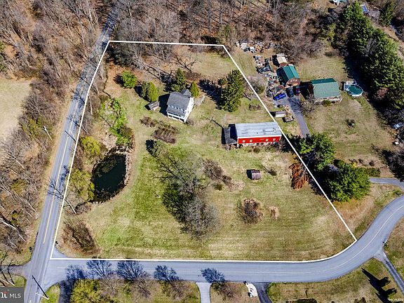 3rd image of 39 Gill Rd