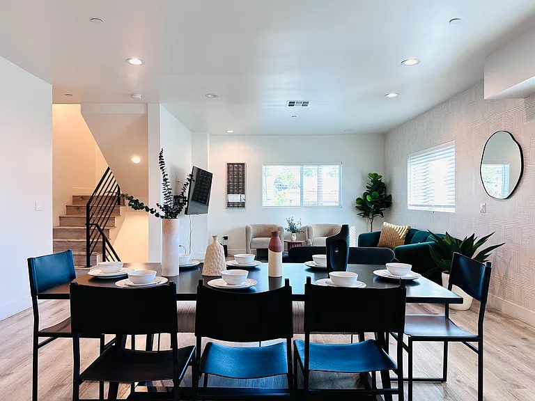 218 N Coronado St #216-1/2 — Photo 4