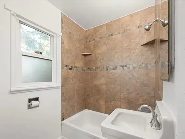 1244 W 1st Ave — Photo 15