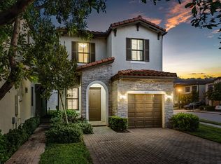 3011 Butternut Ln, Riviera Beach, FL 33410