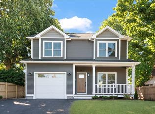 218 2nd St, East Providence, RI 02914