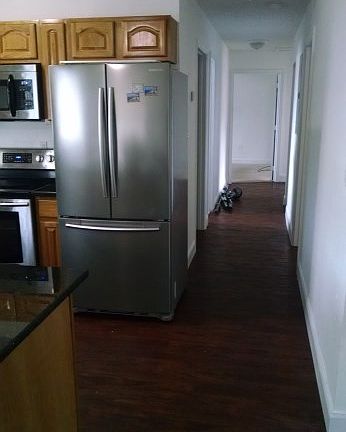 4th image of 321 NW 1st Ave