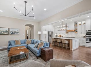 2220 Emerson Ln, Carrollton, TX 75010