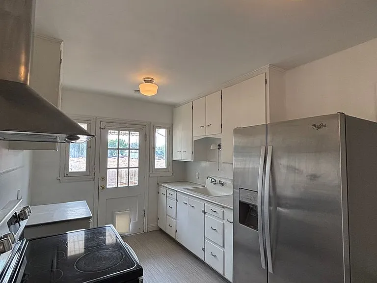 707 & 709 S 5th Ave — Photo 4