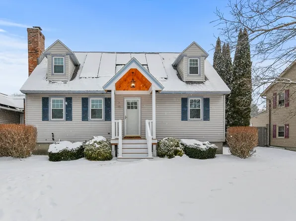 15 Winesap Rd, Pittsfield, MA 01201