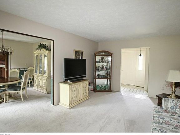 2nd image of 4929 Mills Creek Ln