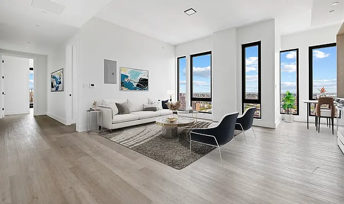 Rented by REAL New York | media 18