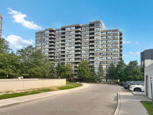 91 Townsgate Dr, Vaughan, ON