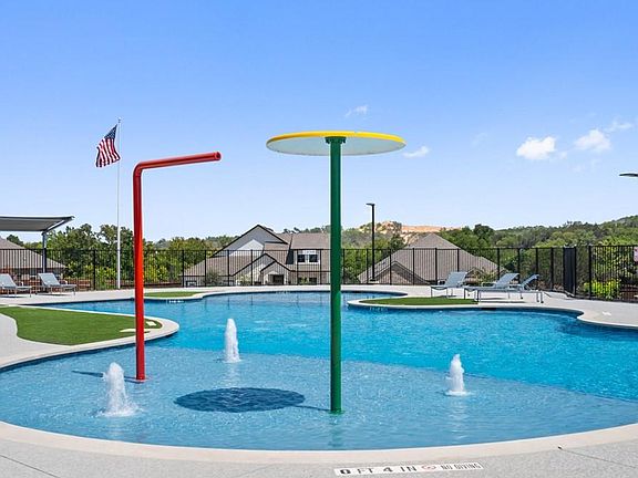 5th image of 244 Rivers Edge Dr