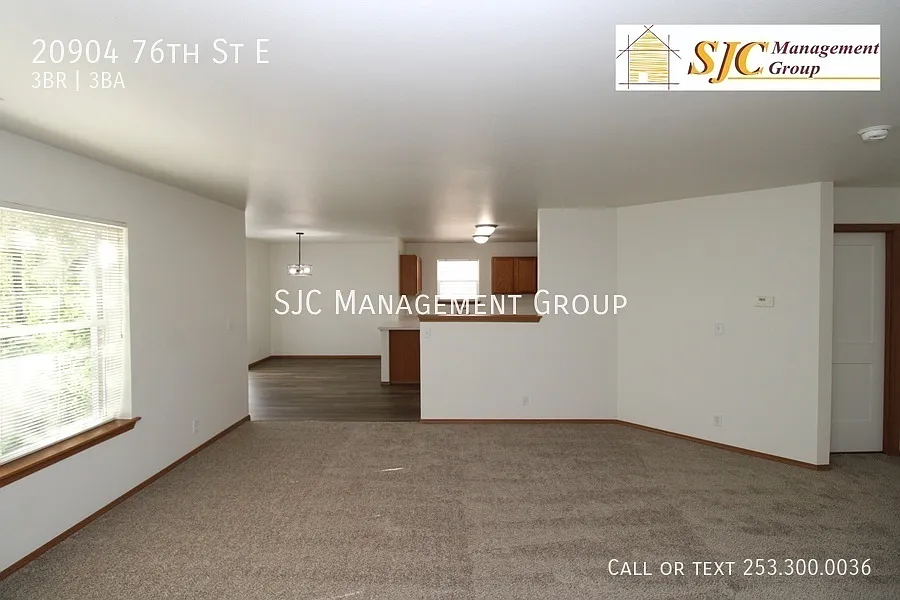 Three bedrooms with a den/office home for rent in Bonney Lake. — Photo 2