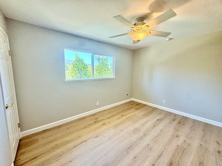 1318 Deb Ct — Photo 19