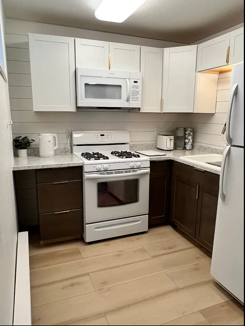 1 bed, 612 sqft, $1,995 — Photo 3