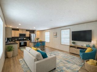 29778 W Essex Ct, Chesterfield, MI 48051