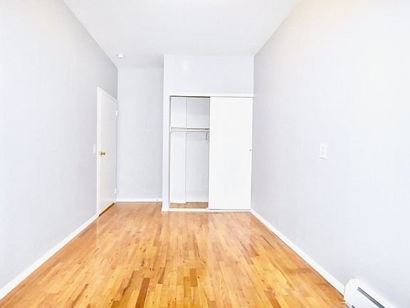 4th image of 311 W 111th St APT 1D