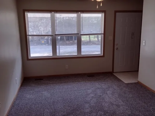 204 Proctor, 204 Proctor Ln #B, Saint Joseph, IL 61873