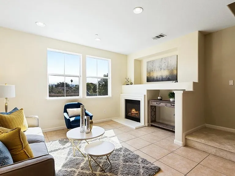 658 Luna Park Dr — Photo 6