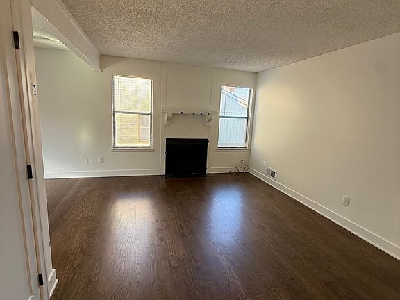 5th image of 2936 Eaton St