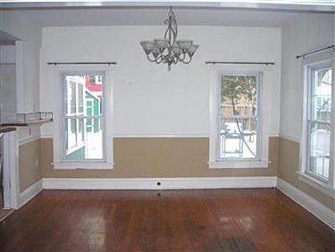 3rd image of 1524 Saint Charles Ave