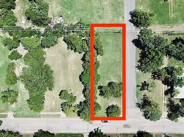 2430 Merlin St, Dallas, TX 75215