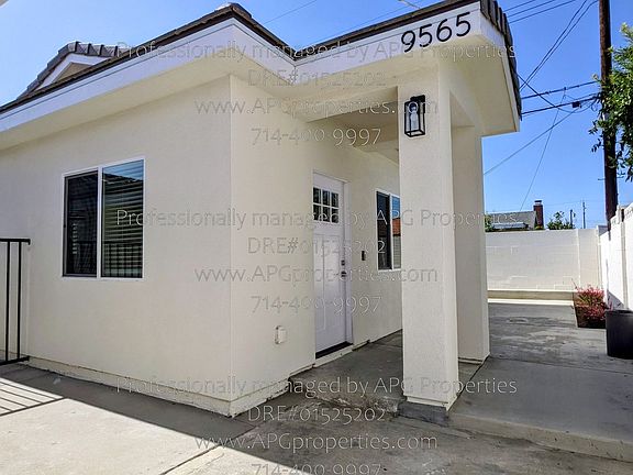 5th image of 9565 Mansor Ave