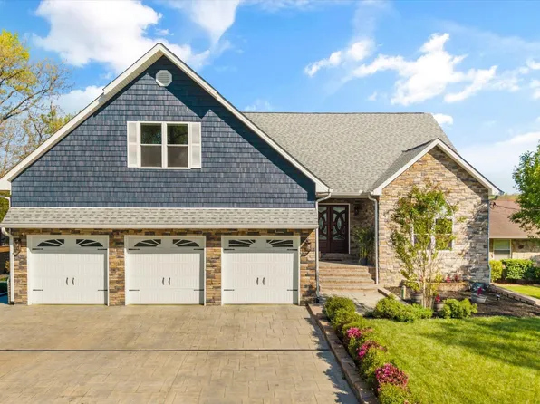 1118 Hileah Dr, Crossville, TN 38572