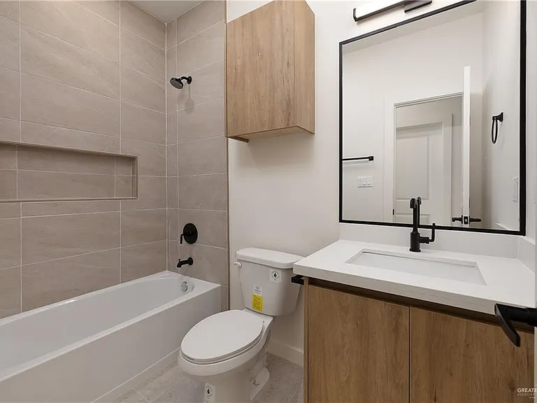 11501 N 25th St #1 — Photo 12