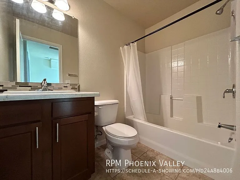 Bell Villas Apartments — Photo 52