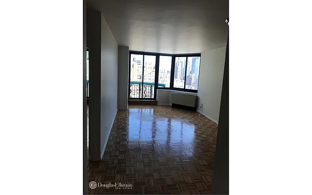 Rented by Douglas Elliman | media 15