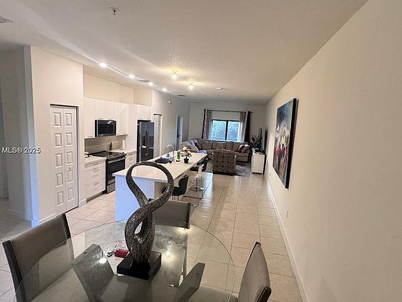 4th image of 8045 NW 104th Ave #21