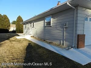 5th image of 203 Bonaire Dr