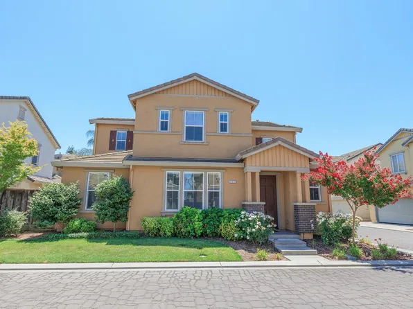 2512 Cottage Pointe Dr, Riverbank, CA 95367